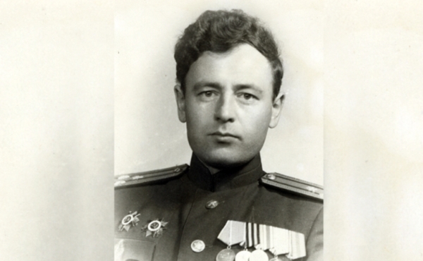 «Американские B-29 бомбили, как хотели. Мы ничего поделать не могли, „слепыми“ МиГи были» «Американские B-29 бомбили, как хотели. Мы ничего поделать не могли, „слепыми“ МиГи были»