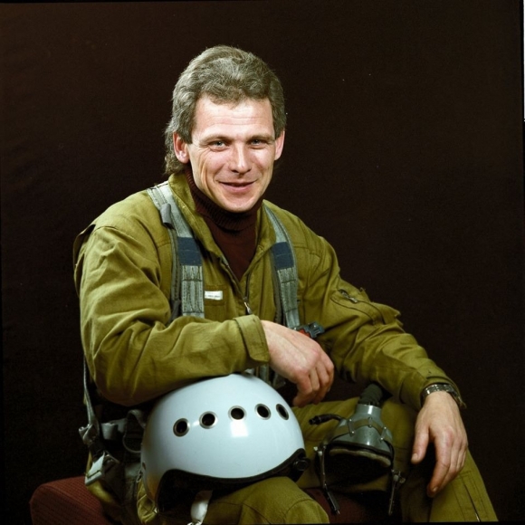 Реквием по сломанным крыльям Реквием по сломанным крыльям